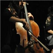 Profesora de violonchelo y lenguaje musical. Todos los niveles